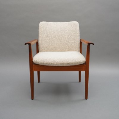 Teak Diplomat Chair in White Bouclé Fabric by Finn Juhl for France & Son-RST-1262729