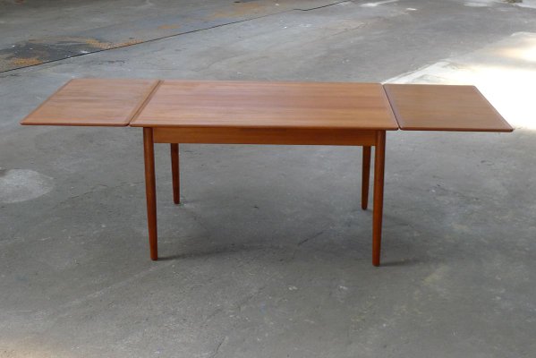 Teak Model 145 Extendable Dining Table by Willy Sigh for Sigh & Søns Møbelfabrik, 1960s-VRE-691946