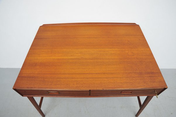 Teak Model 200 Desk by Svend Åge Madsen for Sigurd Hansens, 1960s-ZE-1369113