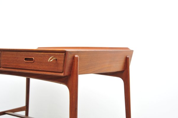 Teak Model 200 Desk by Svend Åge Madsen for Sigurd Hansens, 1960s-ZE-1369113