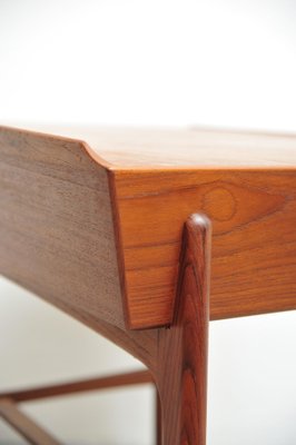 Teak Model 200 Desk by Svend Åge Madsen for Sigurd Hansens, 1960s-ZE-1369113