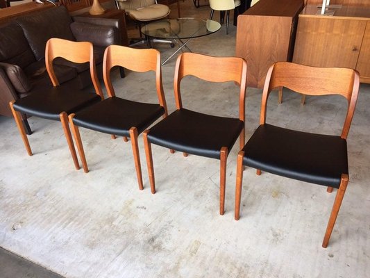 Teak Model 71 Chairs by Niels O. Möller, 1960s, Set of 7-WSA-831262