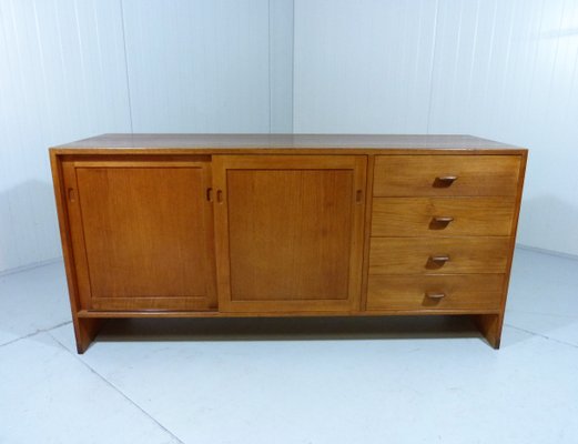 Teak Sideboard by Hans J. Wegner for Ry Møbler, 1950s-TU-571475