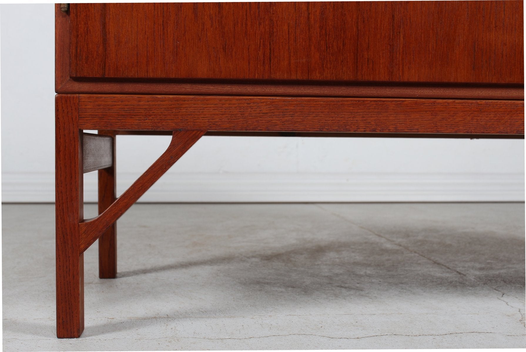 Teak Sideboard with China Legs in Oak by Børge Mogensen for FDB Møbler, 1960s