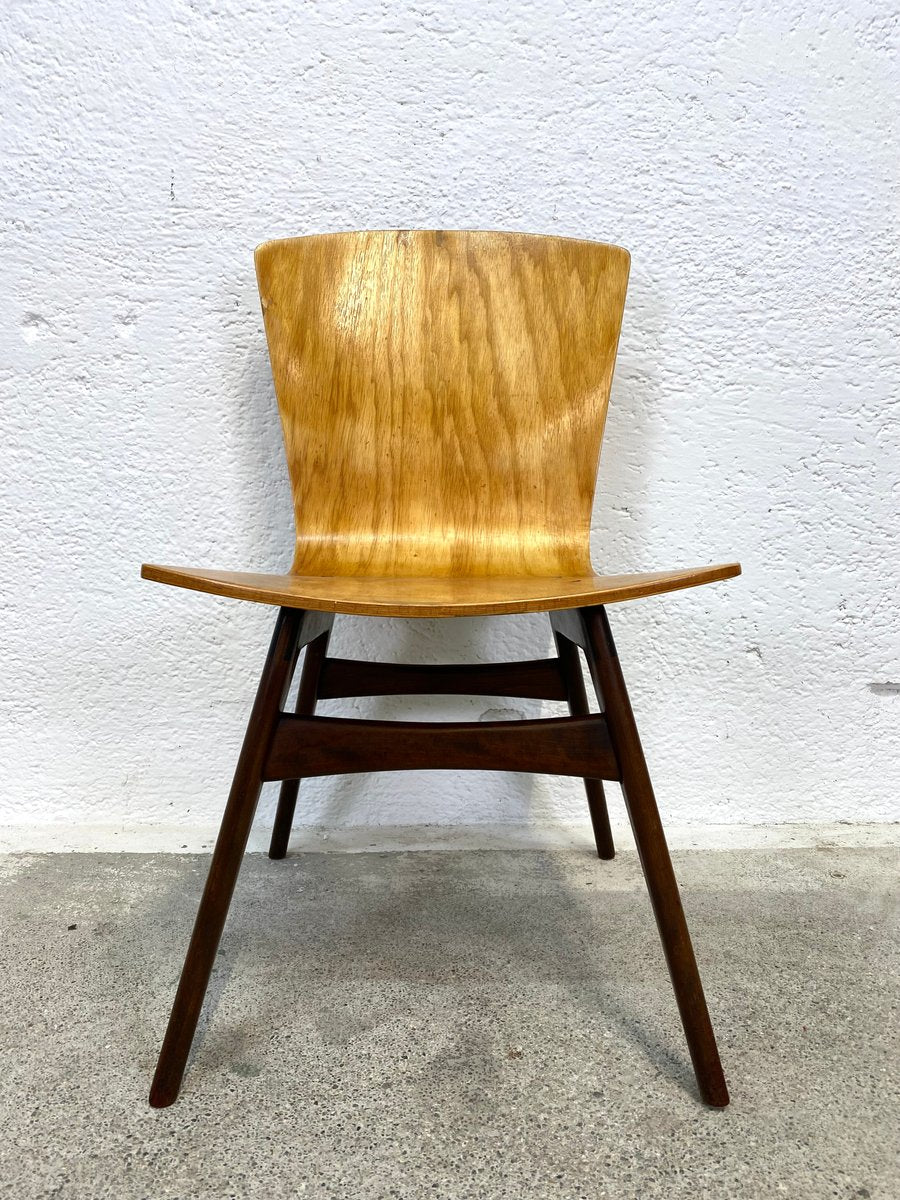 Thonet Curved Chair 667 by Eddie Harlis, 1950s