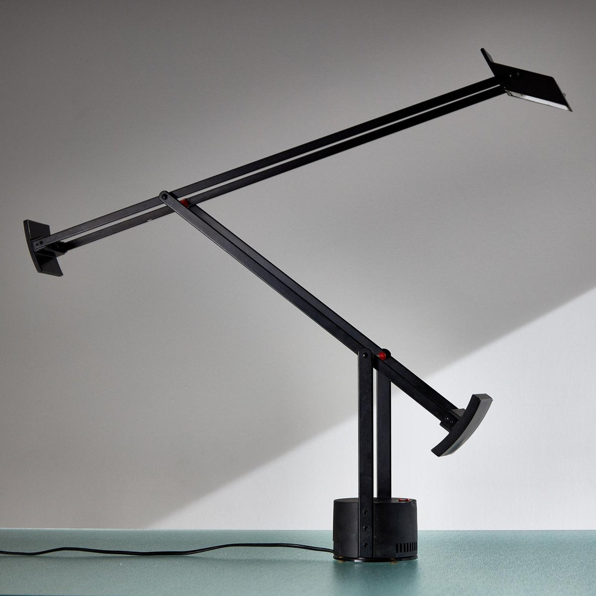 Tizio Table Lamp by Richard Sapper for Artemide, 1970s