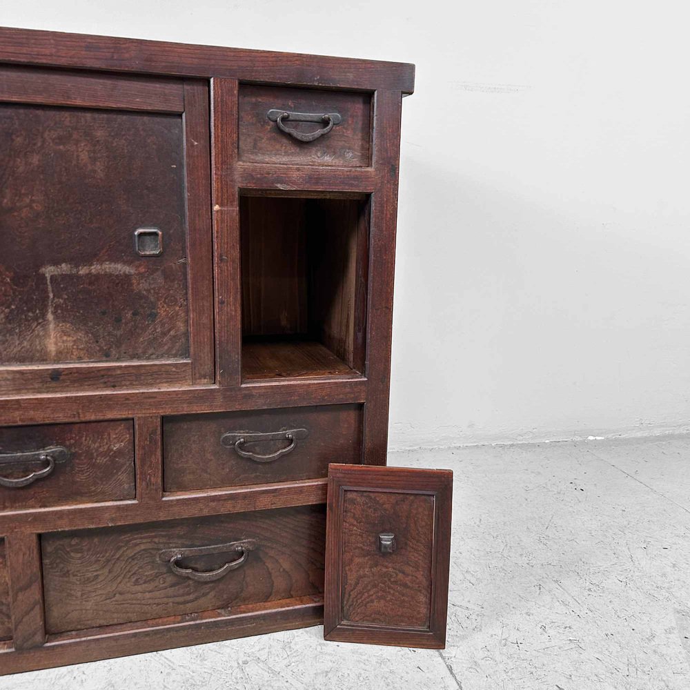 Traditional Taishhō Japanese Storage Cabinet, 1920s