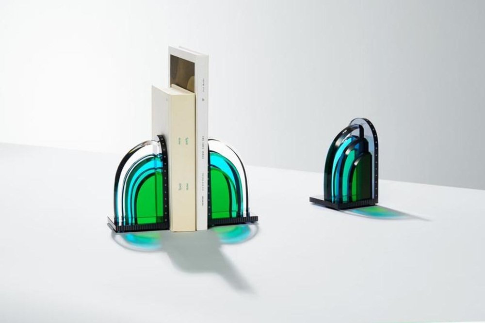 Tribeca Crystal Book End in Hand-Sculpted Crystal by Reflections Copenhagen