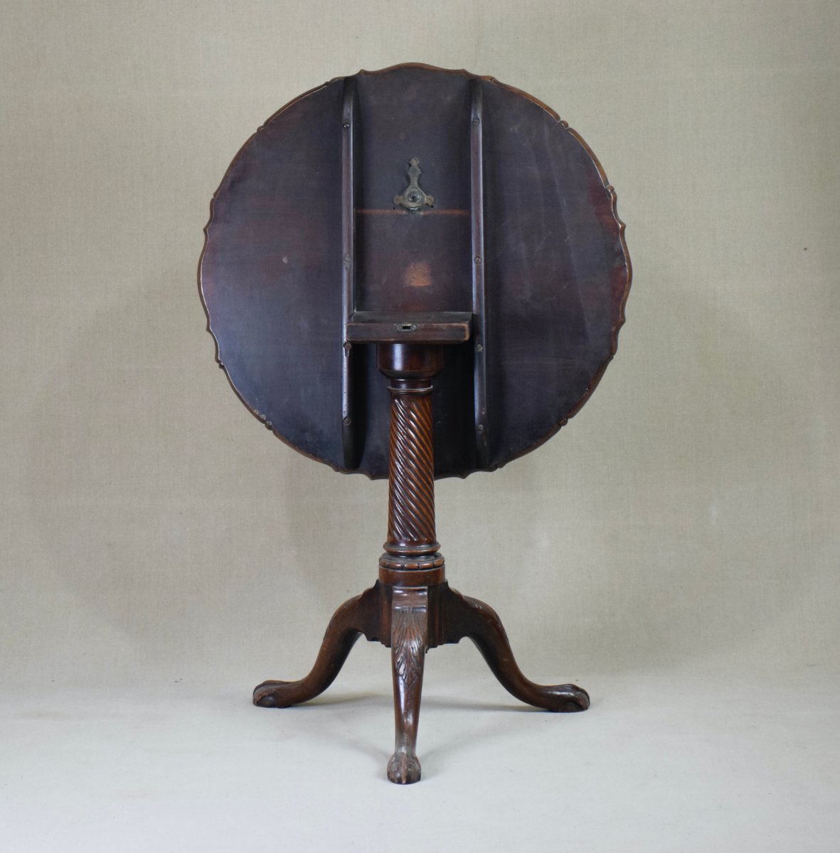 Tripod Table in Solid Cuban Mahogany, United Kingdom, 1750s