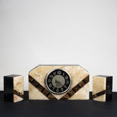 Triptych Clock in Marble-RAQ-1820395