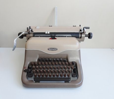 Triumph Matura Typewriter, Germany 1960s-BLG-1776876