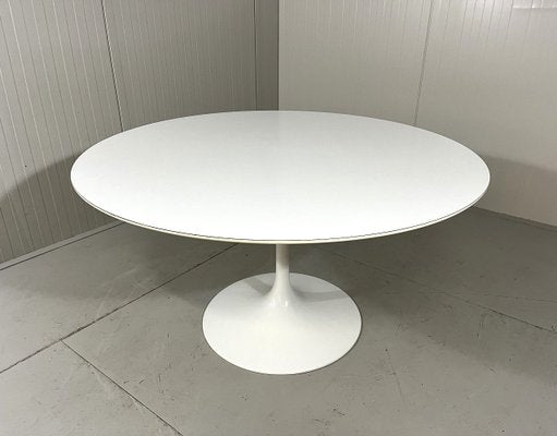 Tulip Dining Table by Eero Saarinen from Knoll Inc. / Knoll International, 1960s-TU-2032126