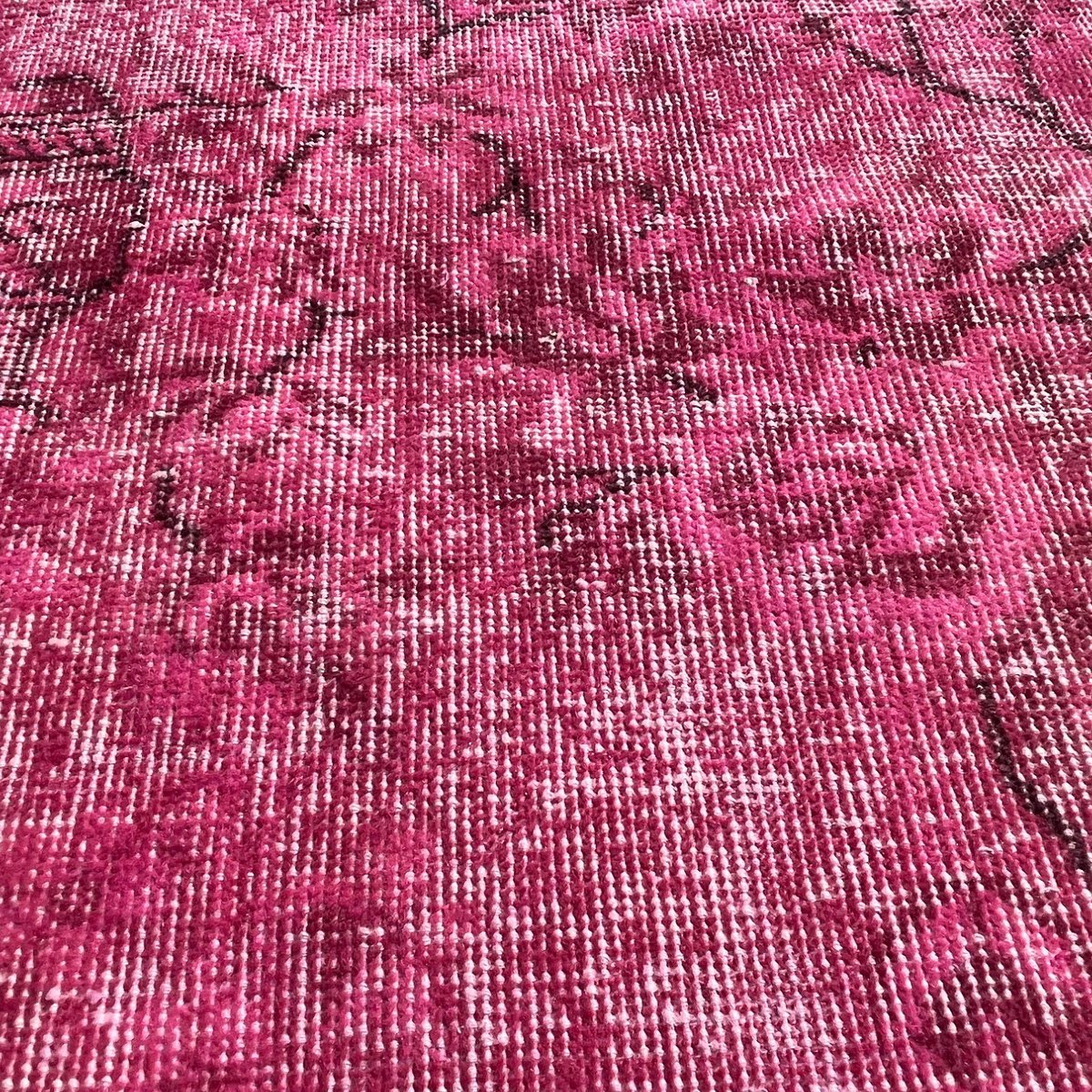 Turkish Distressed Narrow Runner Rug in Pink, 1970s