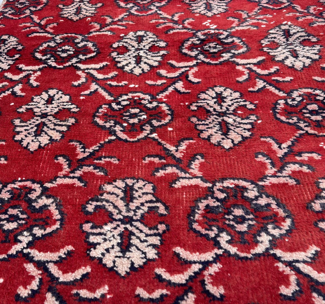 Turkish Hand-Knotted Kayseri Rug