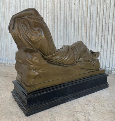 Tuscan Neoclassical Style Bronze Sculpture of Relaxed Woman, Italy-PSK-1003101