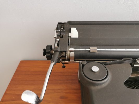 Typewriter from Olivetti, Italy, 1940s-OZE-1700508