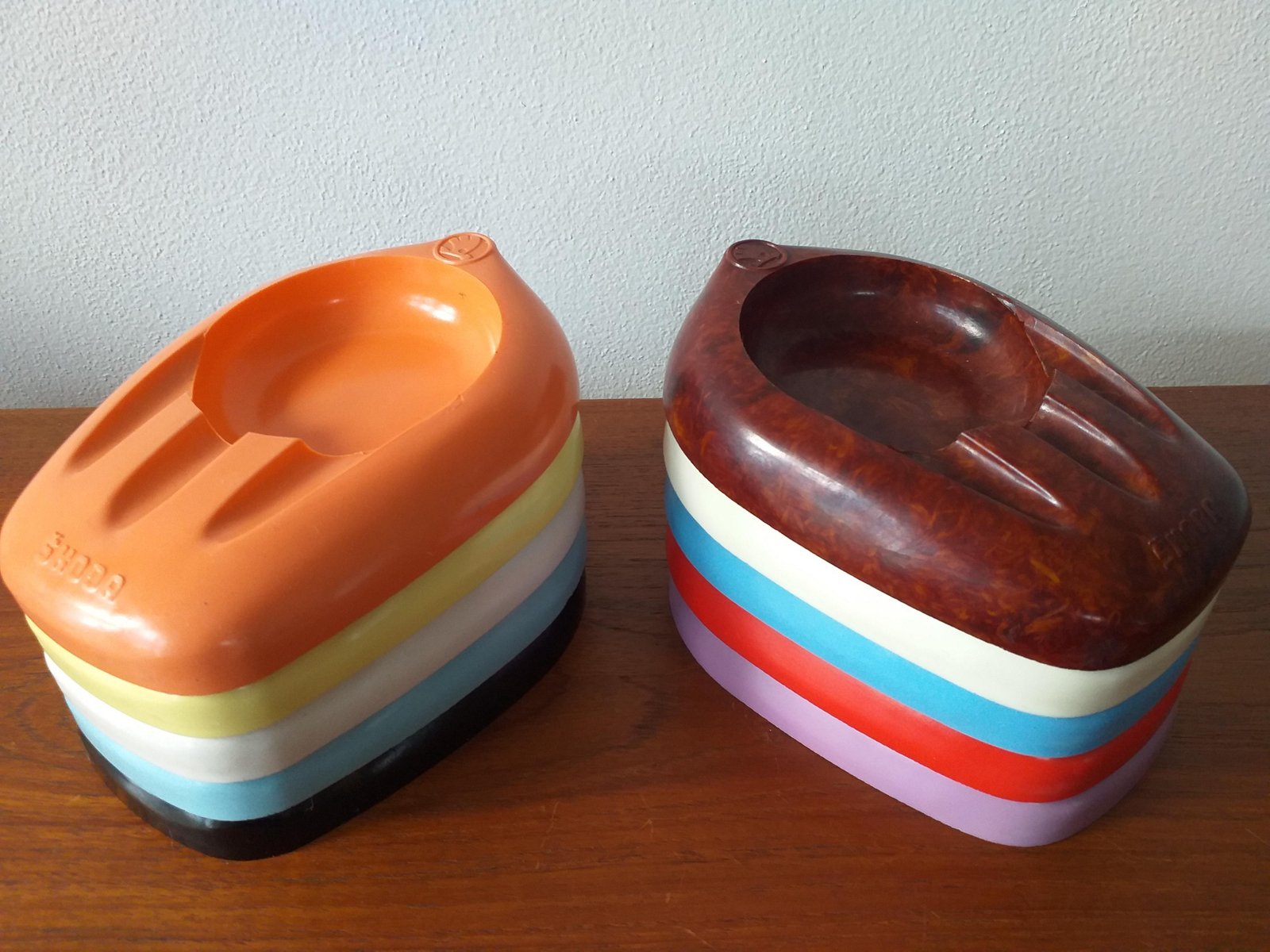 Unique Colored Bakelite Ashtrays from Škoda Car Manufacturer, 1959, Set of 10