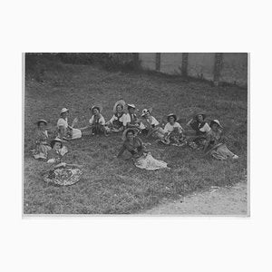 Unknown, Women Sitting and Relaxing, Vintage Black & White Photo, 1934-ZCI-941548