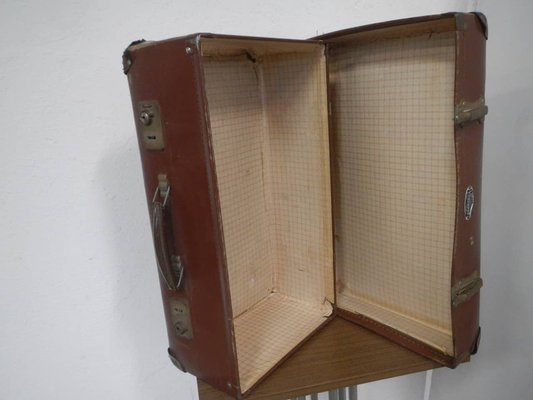 Vanguard Suitcase, England-WWQ-1066809