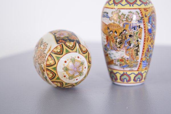 Vase and Egg in Chinese Porcelain, Set of 2-RCE-1254391