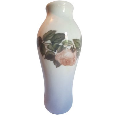 Vase with Flowers from Royal Copenhagen-TCS-1081597