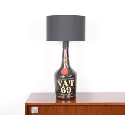 Vat 69 Blended Scotch Whisky Lamp-VT-846556