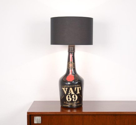 Vat 69 Blended Scotch Whisky Lamp-VT-846556