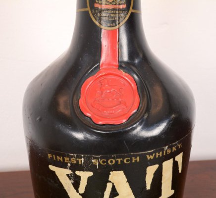 Vat 69 Blended Scotch Whisky Lamp-VT-846556