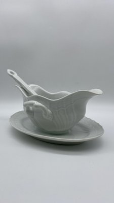 Vecchio Ginori Gravy Boat and Ladle in White Saxon Bordered Kaolin Porcelain by Richard Ginori, Florence, Tuscany, Italy, Set of 2-PYA-1790509