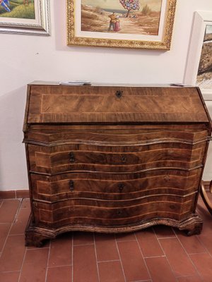 Venetian Walnut and Burl Walnut Paved Flap Secretaire with Wavy Front, 1700s-ZFY-1700981