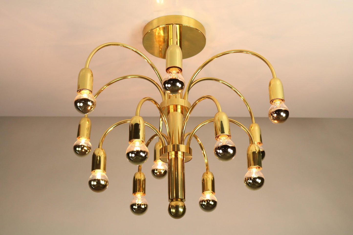 Vintage 12-Light Chandelier by Gaetano Sciolari, 1970s