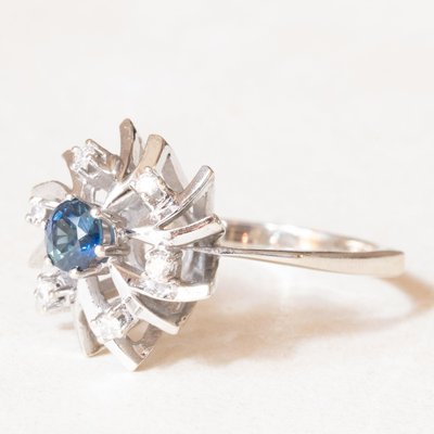 Vintage 14k White Gold Daisy Ring with Sapphire and Brilliant Cut Diamonds, 1980s-PPA-2022343