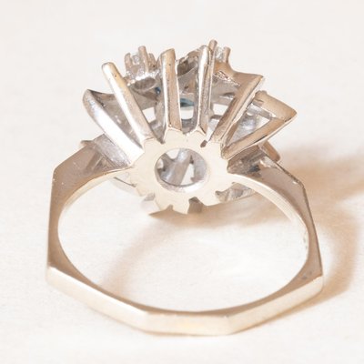 Vintage 14k White Gold Daisy Ring with Sapphire and Brilliant Cut Diamonds, 1980s-PPA-2022343