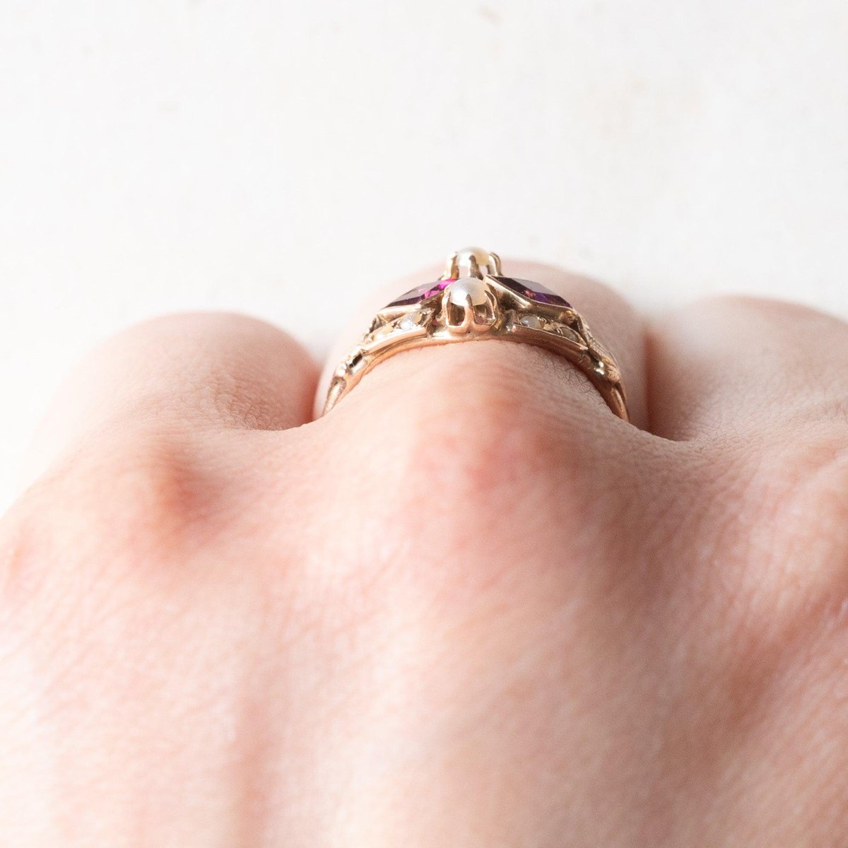 Vintage 14k Yellow Gold Ring with Amethysts and White Beads, 1950s