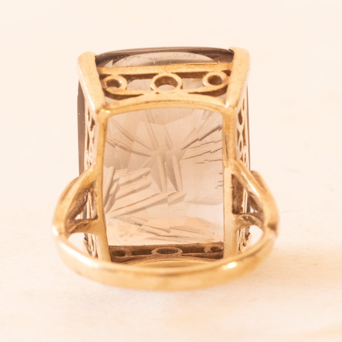 Vintage 9k Yellow Gold Ring with Smoky Quartz Engraved with Roman Soldier Head, 1975