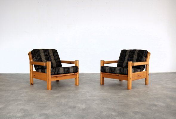 Vintage Armchairs & Coffee Table, Sweden, 1970s, Set of 3-FUN-1743564