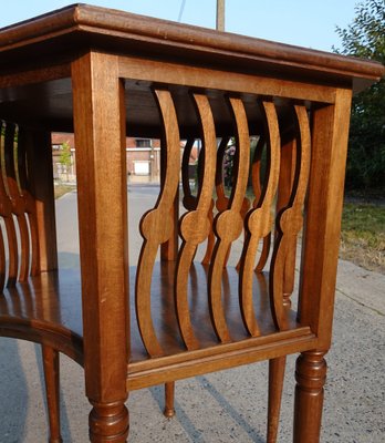 Vintage Art Deco Table in Swirled Walnut, 1930s-AWL-1373726