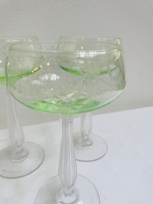 Vintage Art Nouveau Crystal Glasses in Uranium Glass from Villeroy & Boch, 1920s, Set of 5-RZY-2033654