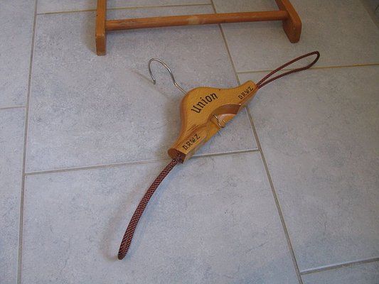 Vintage Beech Valet & Coat Hanger from Union, 1950s, Set of 2-SZW-849773