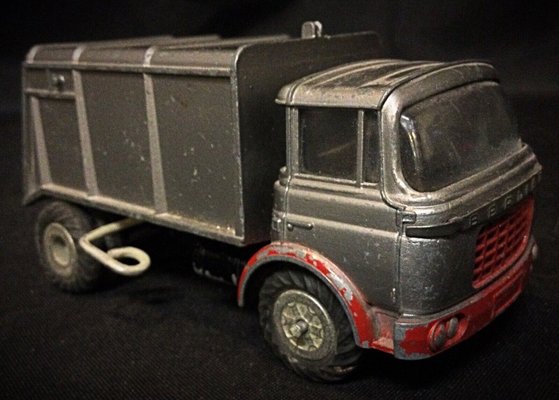 Vintage Berliet Relaxe Truck Toy from JRD, 1940s-JZV-2036672