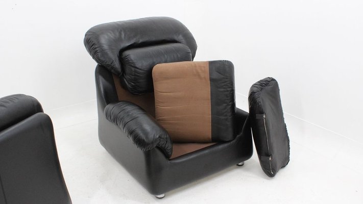 Vintage Black Leather Lounge Chairs, 1970s, Set of 2-ZQ-831491