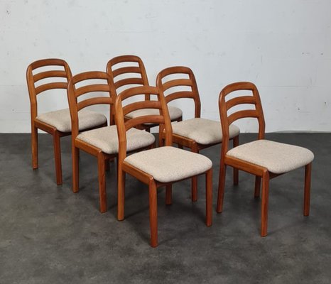 Vintage Chairs from Dyrlund, Denmark, 1970s, Set of 6-UYS-1735151