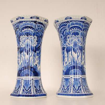 Vintage Chinoiserie Baluster Vase & Beaker Vases from Royal Delft, 1970s, Set of 3-GOE-1719832