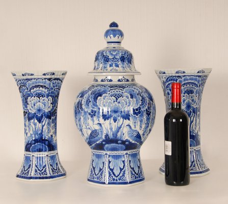 Vintage Chinoiserie Baluster Vase & Beaker Vases from Royal Delft, 1970s, Set of 3-GOE-1719832