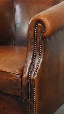 Vintage Club Chair in Sheep Leather-HPP-2026666