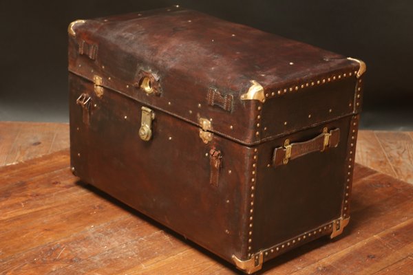 Vintage Curved Leather Trunk-EMZ-1430668