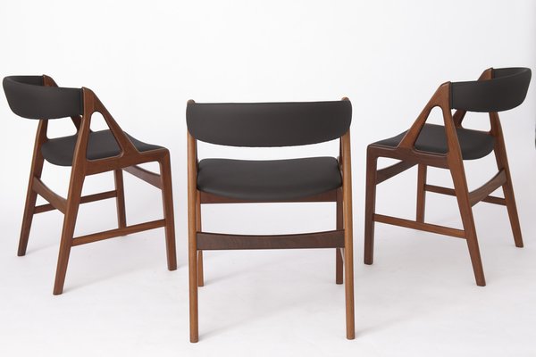 Vintage Danish Chairs by Henning Kjaernulf, 1960s, Set of 6-DOM-1332898