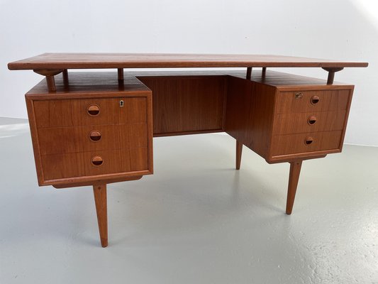 Vintage Danish Freestanding Teak Desk with Floating Top, 1950s-WIX-1733931