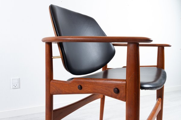 Vintage Danish Teak Armchair by Arne Hovmand-Olsen, 1960s-WIX-1109333