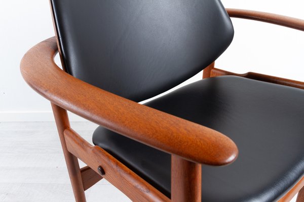 Vintage Danish Teak Armchair by Arne Hovmand-Olsen, 1960s-WIX-1109333